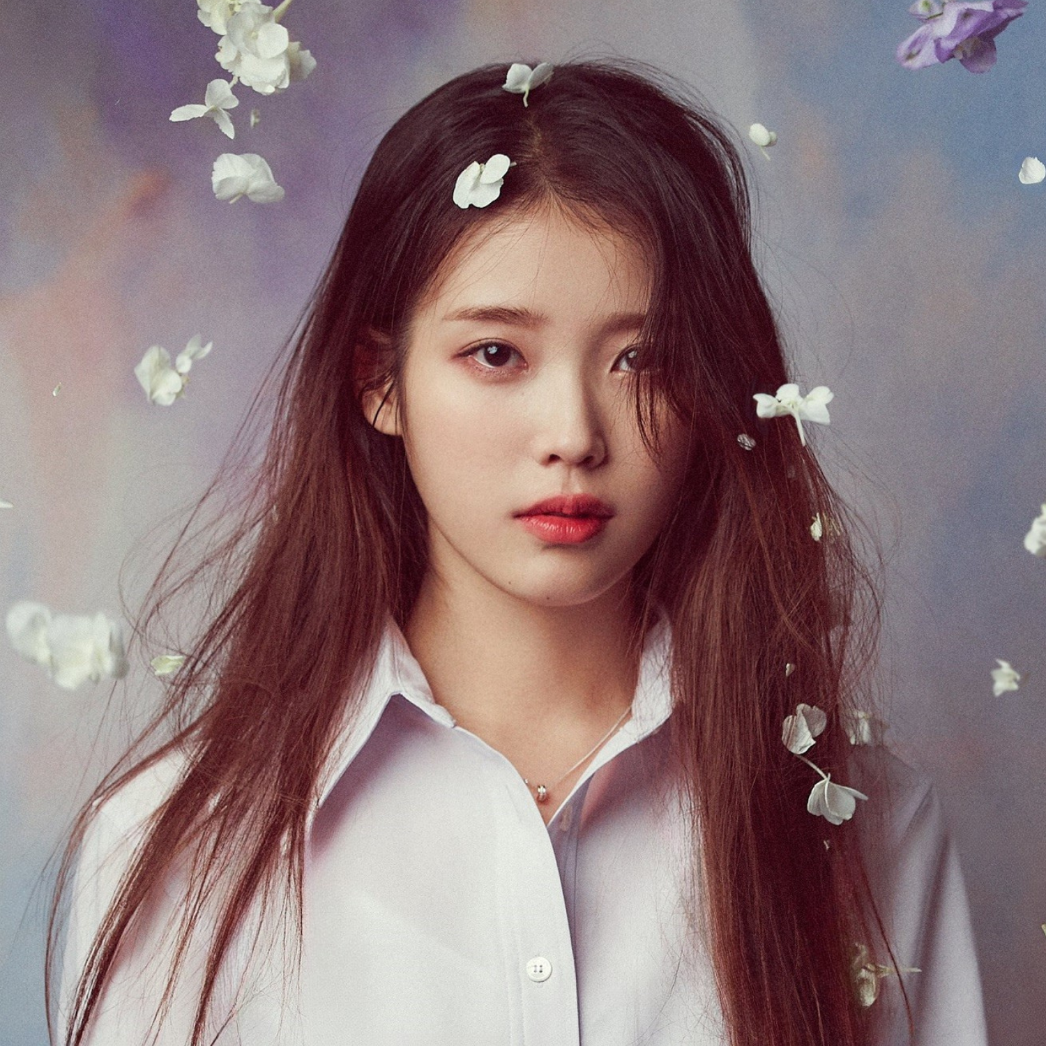IU