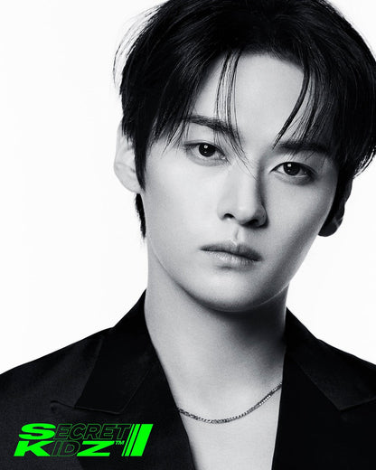 DICON VOLUME N°21 STRAY KIDS : SECRET KIDZ - Cover : STRAY KIDS LEE KNOW TYPE B