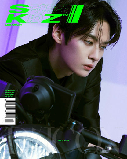 DICON VOLUME N°21 STRAY KIDS : SECRET KIDZ - Cover : STRAY KIDS LEE KNOW TYPE B