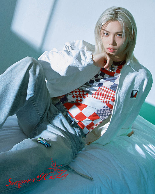 DICON VOLUME N°21 STRAY KIDS : Summer KraZy - Cover : STRAY KIDS FELIX TYPE A